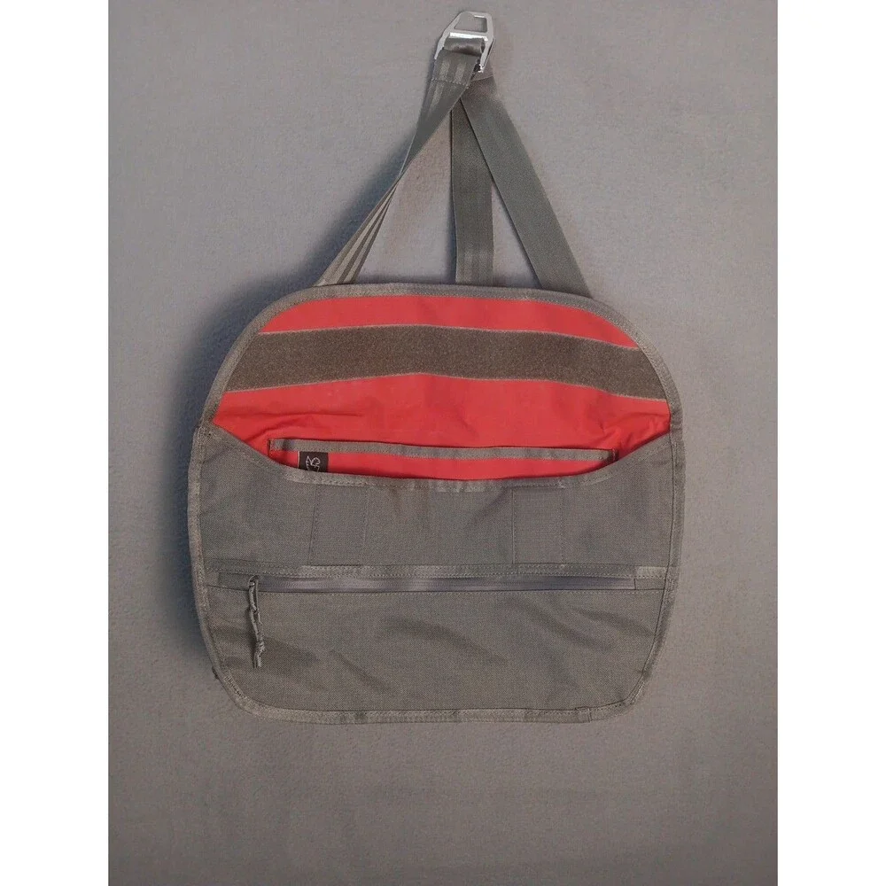 Chrome Simple Messenger Bag Grey Green 12L Water Resistant Adjustable Strap